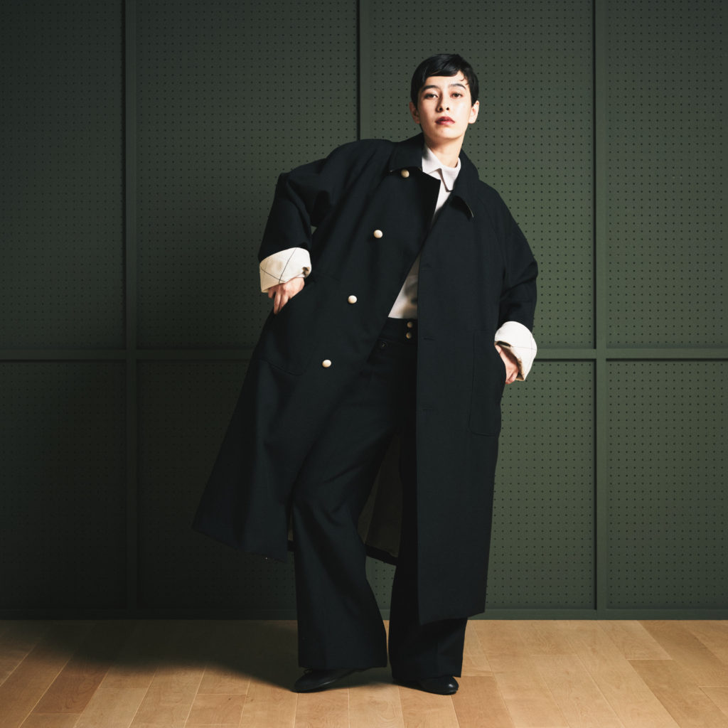 ウールツイルのフィールドコート